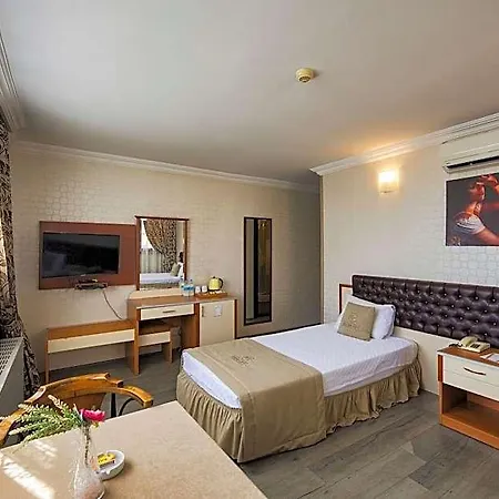 Kozan Hotel