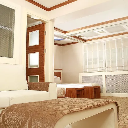Hotel Kozan 3*