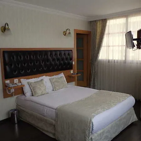 Hotel Kozan 3*